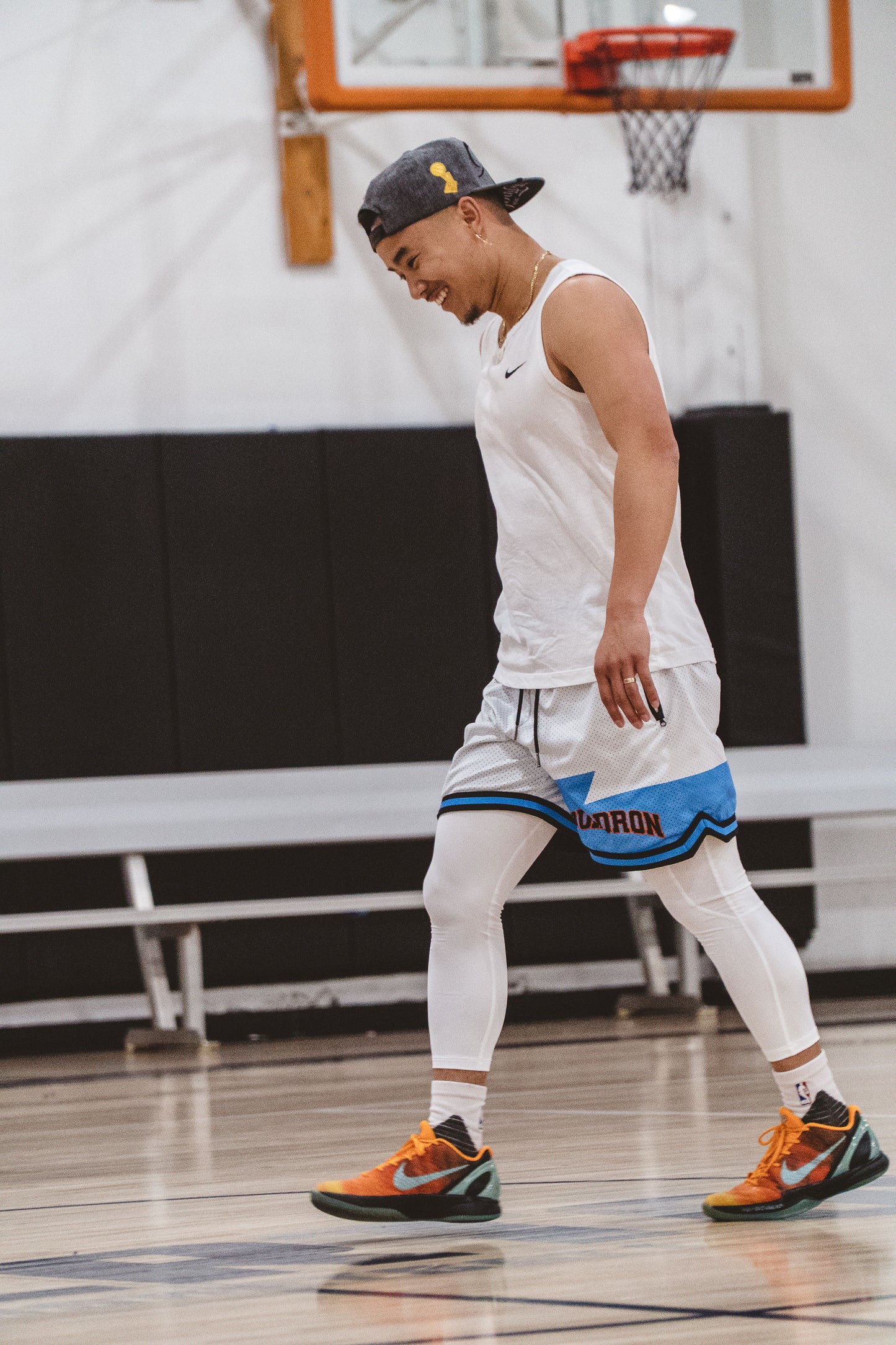SQDN X BULLIES Shorts "WHITE"